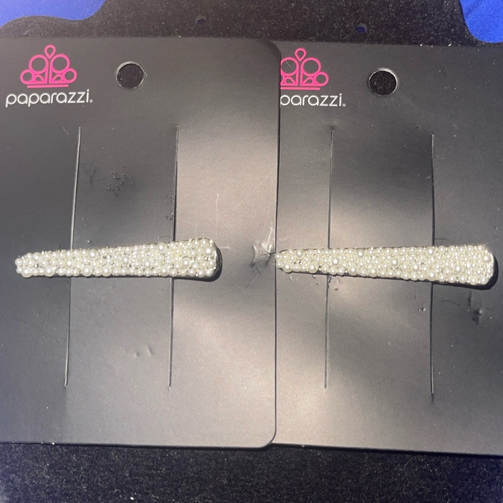 NWT 2 Set White Mini Pearls Hair Clips